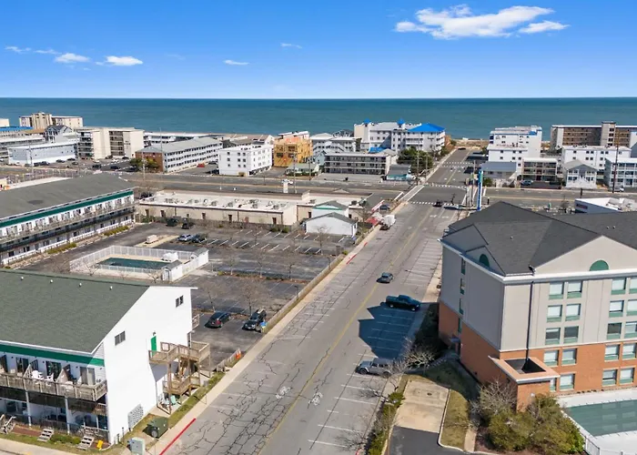 Holiday home Charming 1-bedroom At Raffles Perfect Retreat In North Ocean *