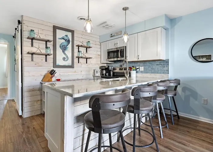 Holiday home Charming 1-bedroom At Raffles Perfect Retreat In North Ocean *